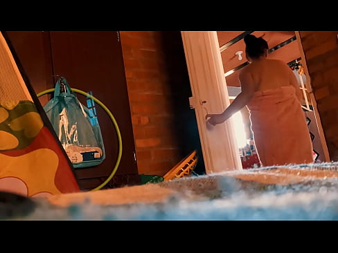 ❤️ Mans tēvocis seko man līdzi dušā, viņš mani drāž, kamēr es eju dušā. Porno pie lv.com-porn-hat.ru ❌❤